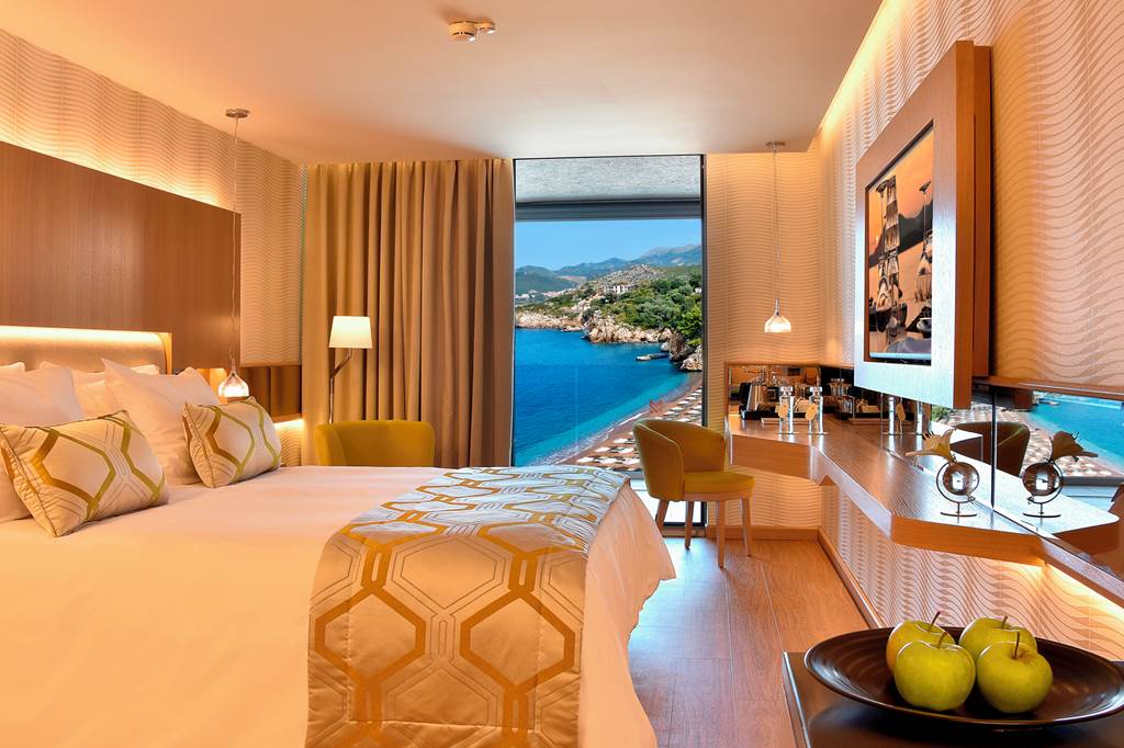 TIV_87168_Maestral_Resort_&_Casino_0324_11.jpg