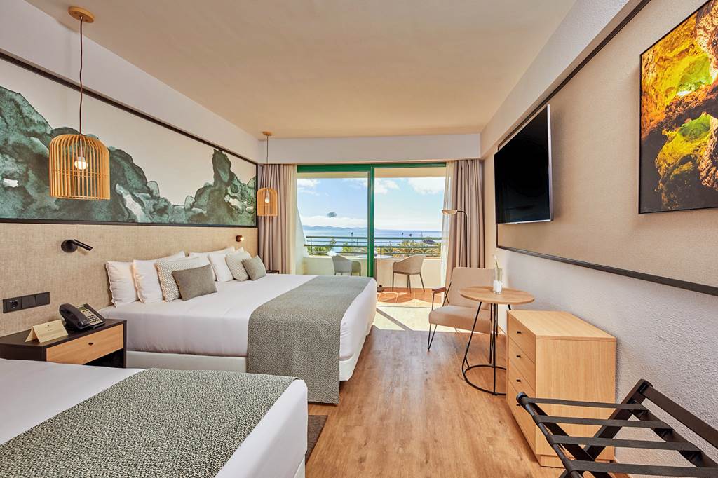ACE_81721_Dreams_Lanzarote_Playa_Dorada_Resort_&_Spa_1024_01.jpg