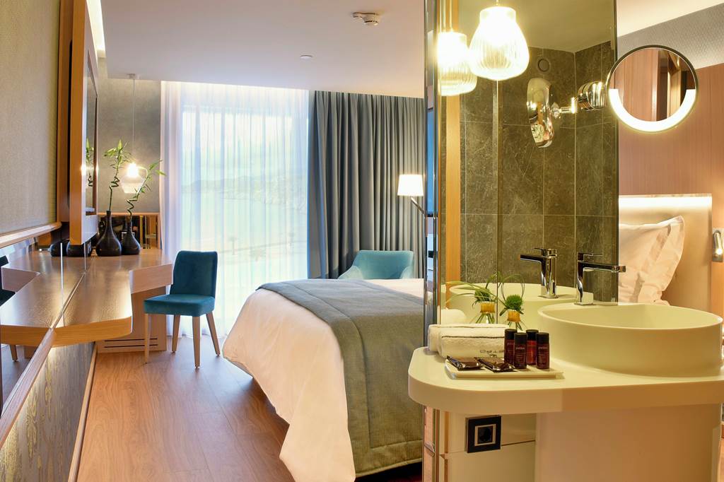 TIV_87168_Maestral_Resort_&_Casino_0324_15.jpg