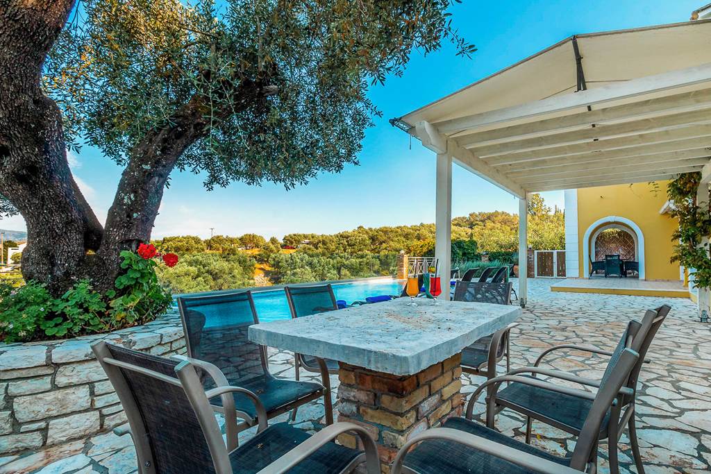 CFU_86662_Villa_Dimitris_1223_02.jpg