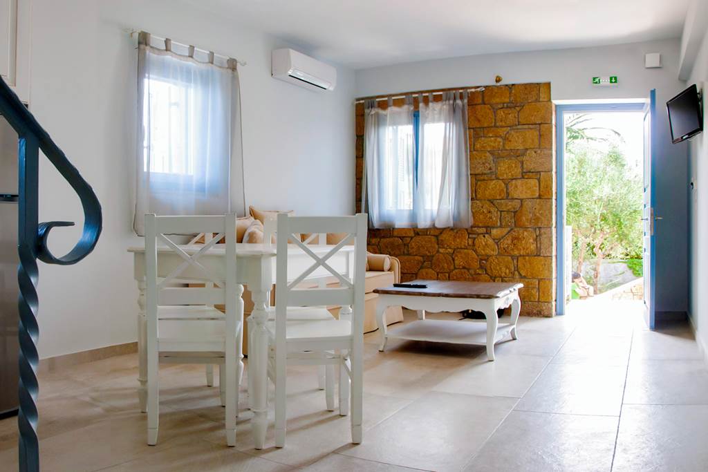 KLX_83180_Golden_Villas_Peloponnese_0921_03.jpg
