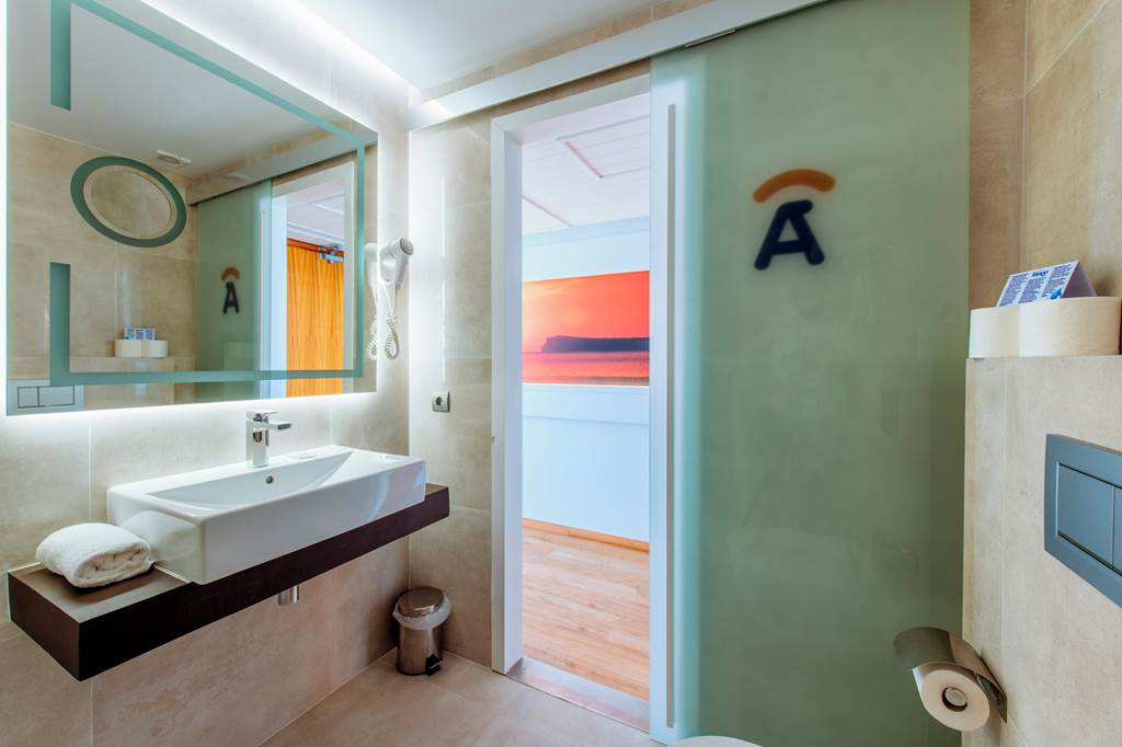 IBZ_74863_Hotel_Abrat_0924_02.jpg