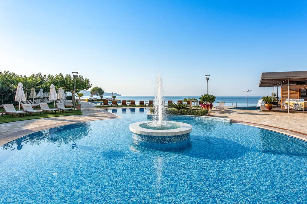 CHQ_78523_Cretan_Dream_Royal_0418_03.jpg