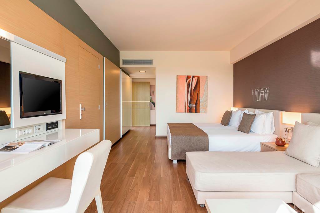 CHQ_80020_Avra_Imperial_Hotel_0922_07.jpg
