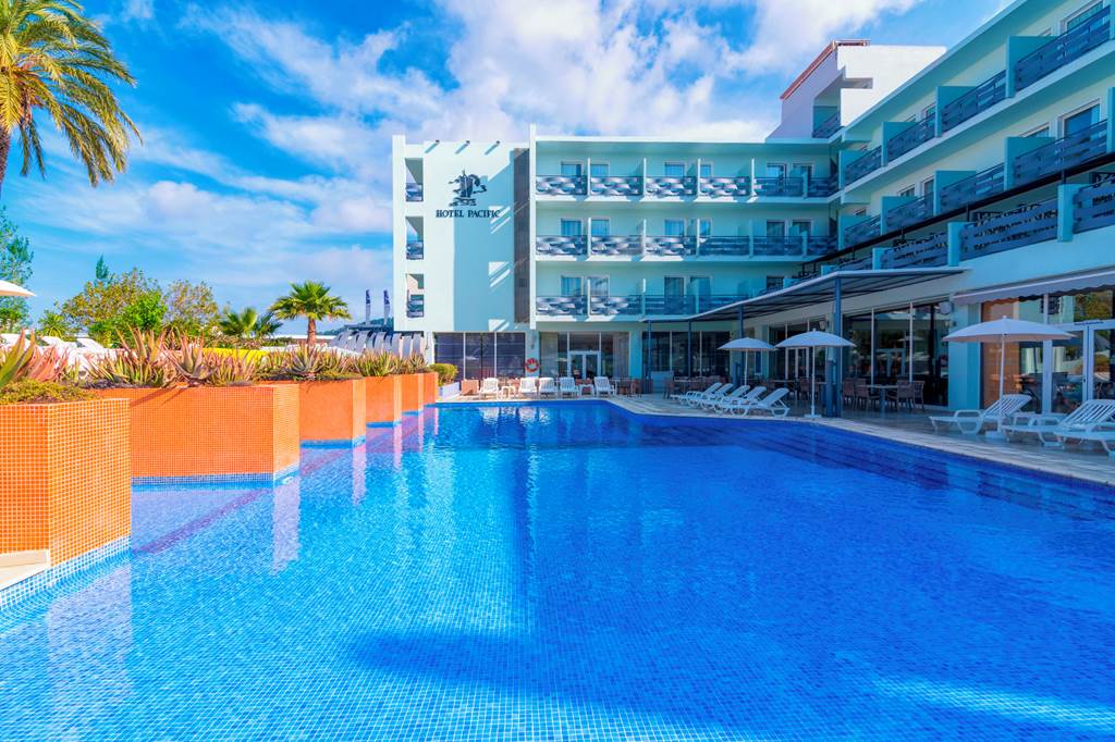 IBZ_3086_Azuline_Pacific_Hotel_0121_01.jpg