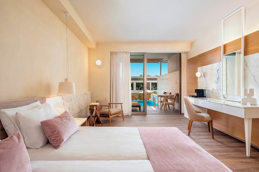 CHQ_80020_Avra_Imperial_Hotel_0624_08.jpg