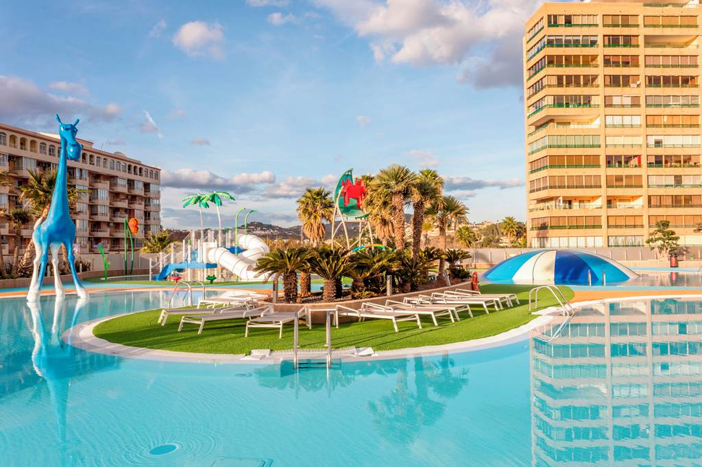 ALC_74505_Suitopia_Sol_Y_Mar_Suites_0219_32.jpg
