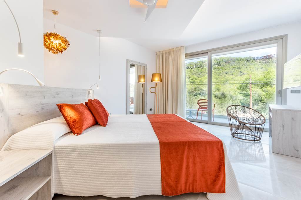 IBZ_74863_Hotel_Abrat_1017_01.jpg