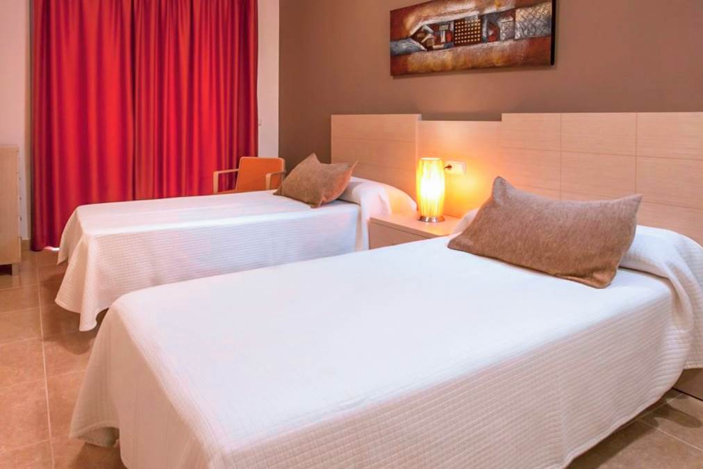 ALC_83929_Apartamentos_Del_Mar_0622_05.jpg