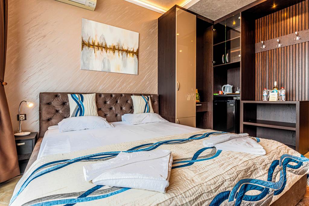 BOJ_78722_Galeon_Residence_&_Spa_0624_06.jpg
