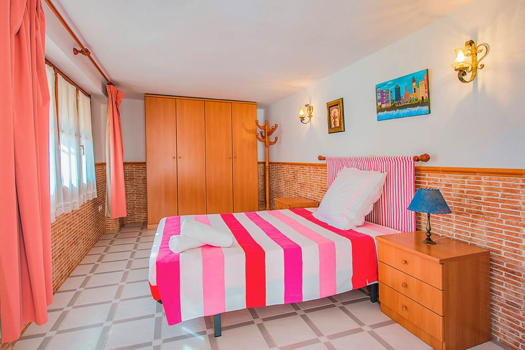 ALC_84850_Villa_Tere_0123_04.jpg