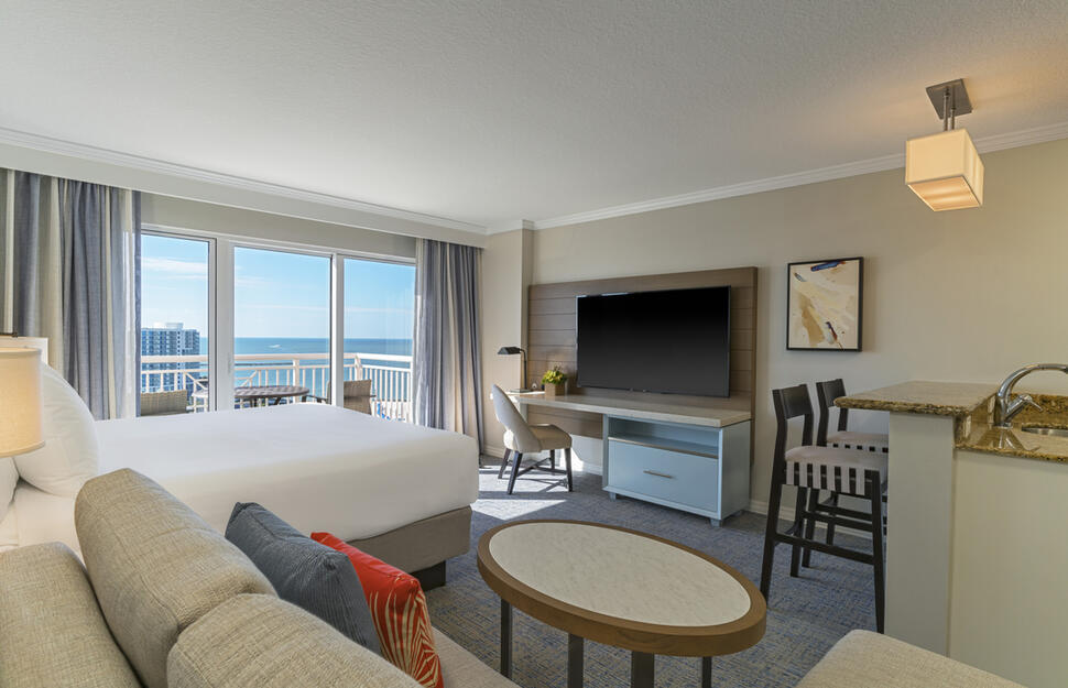 Hyatt-Regency-Clearwater-Beach-Resort-Spa-2.jpg