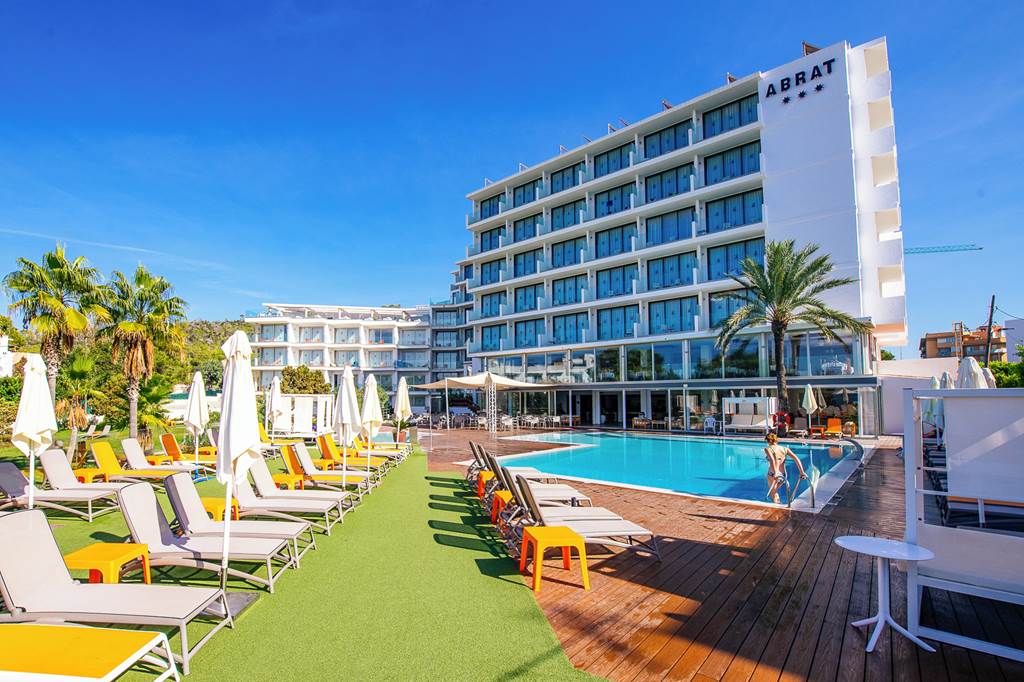 IBZ_74863_Hotel_Abrat_1222_04.jpg