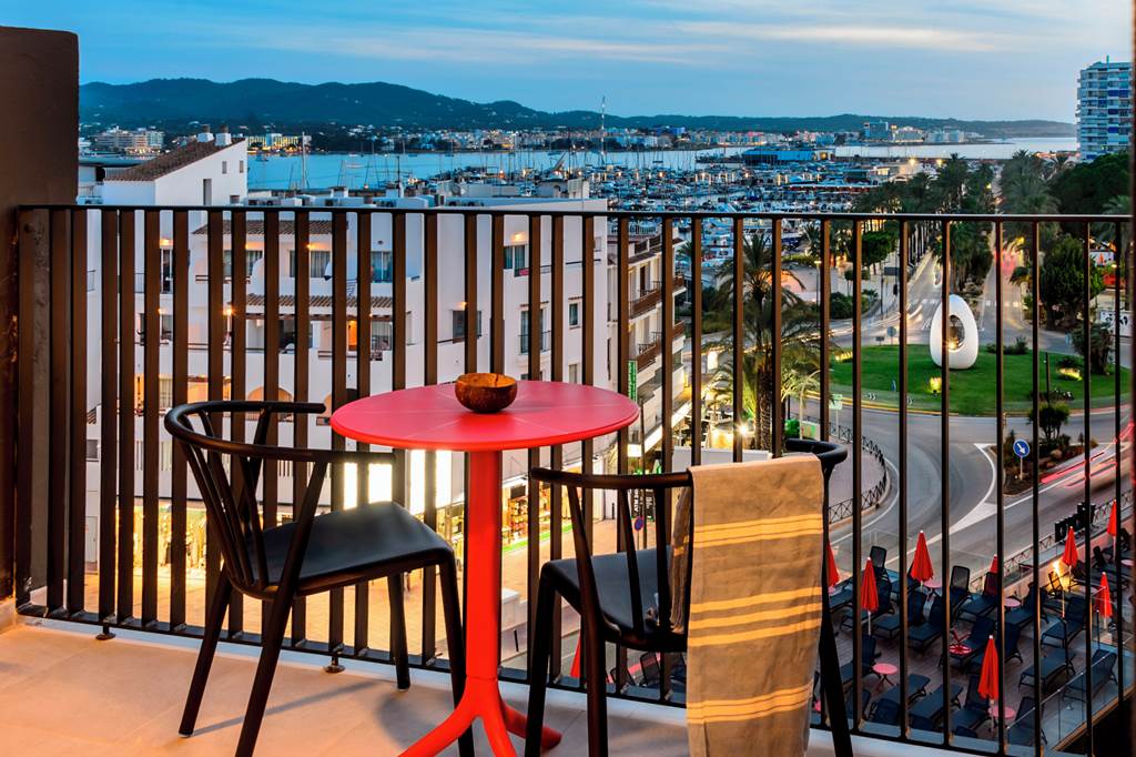 IBZ_1123_Hotel_Vibra_Piscis_0622_07.jpg