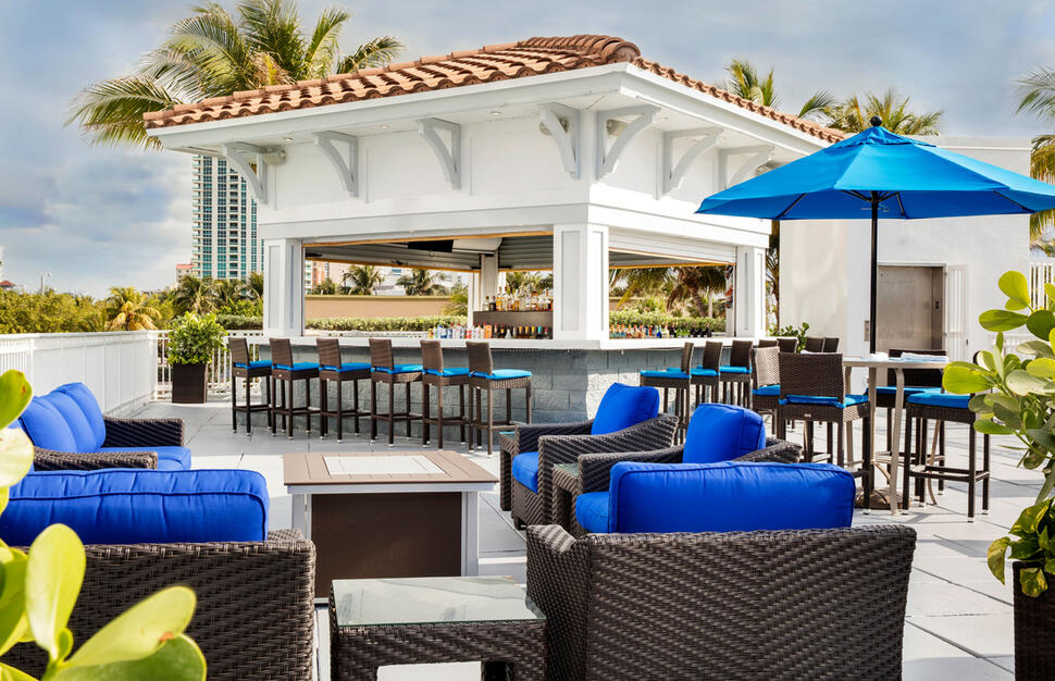 Courtyard-by-Marriott-FT.-Lauderdale-Beach-4.jpg
