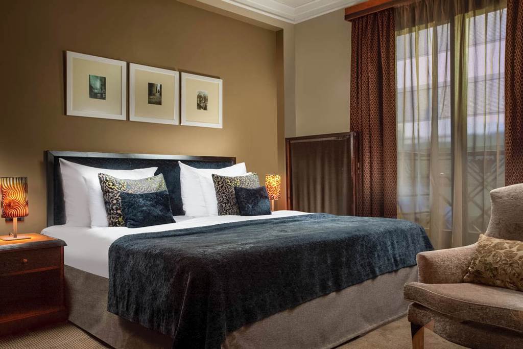 PRG_70460_Jalta_Boutique_Hotel_0325_01.jpg