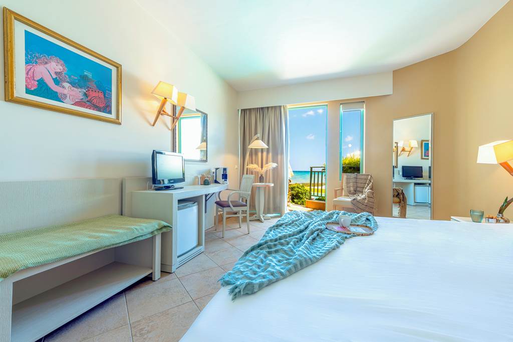 CHQ_78451_Giannoulis_Grand_Bay_Beach_Resort_1022_10.jpg