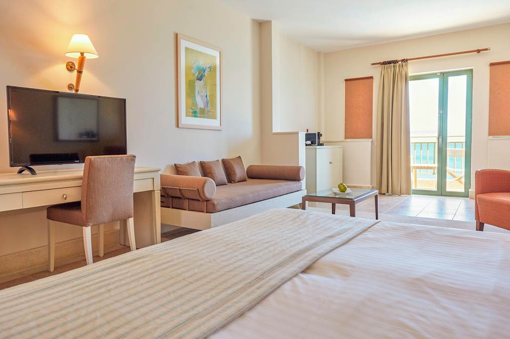 CHQ_78451_Giannoulis_Grand_Bay_Beach_Resort_1022_16.jpg