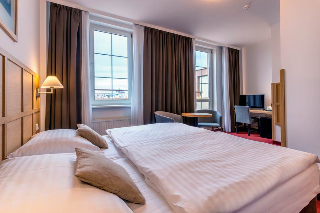 PRG_70517_Central_Hotel_Prague_0320_04.jpg