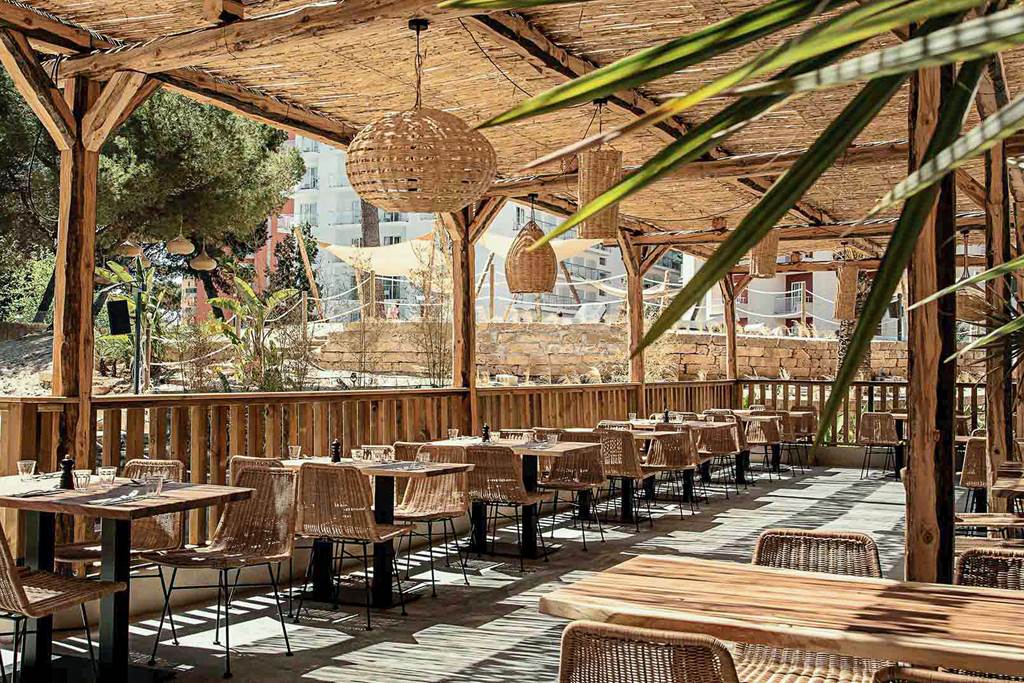 PMI_82206_Cooks_Club_Palma_Beach_0824_01.jpg