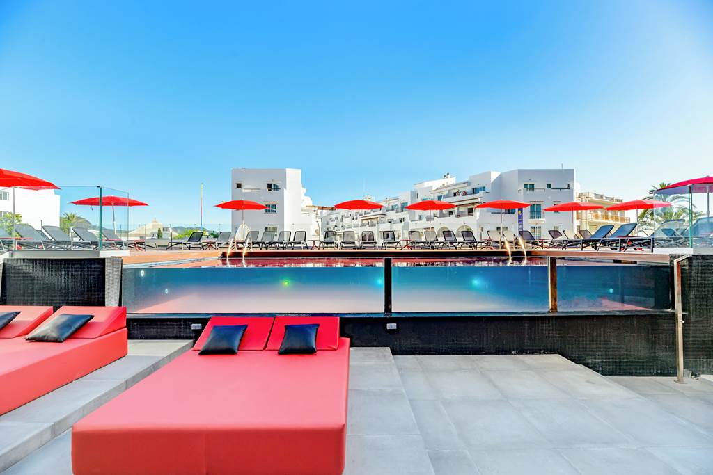 IBZ_1123_Hotel_Vibra_Piscis_1222_01.jpg