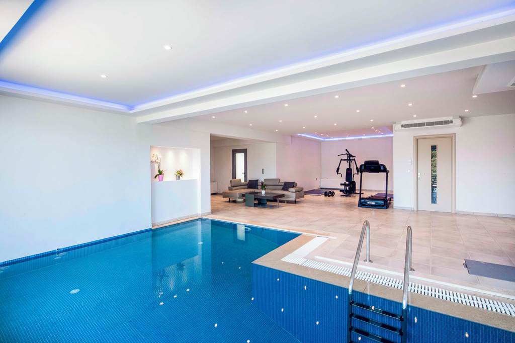 CFU_88555_Five_Stars_Villa_1224_10.jpg