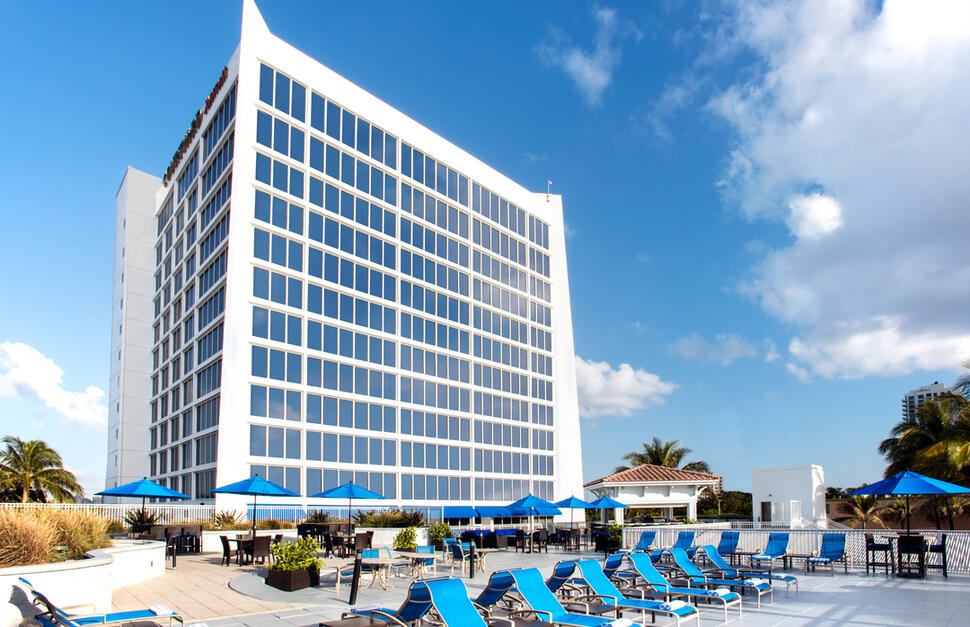 Courtyard-by-Marriott-FT.-Lauderdale-Beach-1.jpg