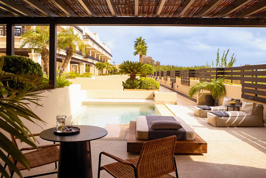 CHQ_83613_Asterion_Suites_&_Spa_0222_26.jpg