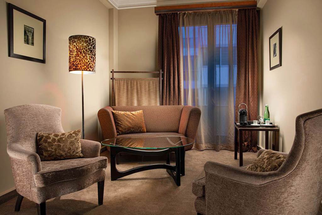 PRG_70460_Jalta_Boutique_Hotel_0325_02.jpg