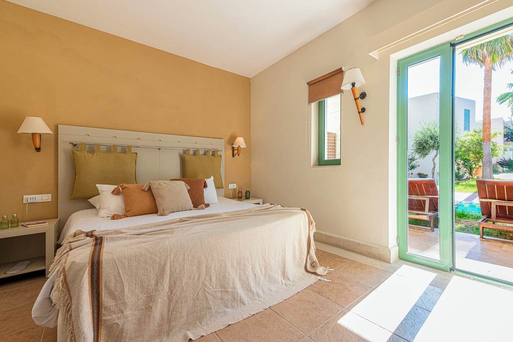 CHQ_78451_Giannoulis_Grand_Bay_Beach_Resort_1022_07.jpg