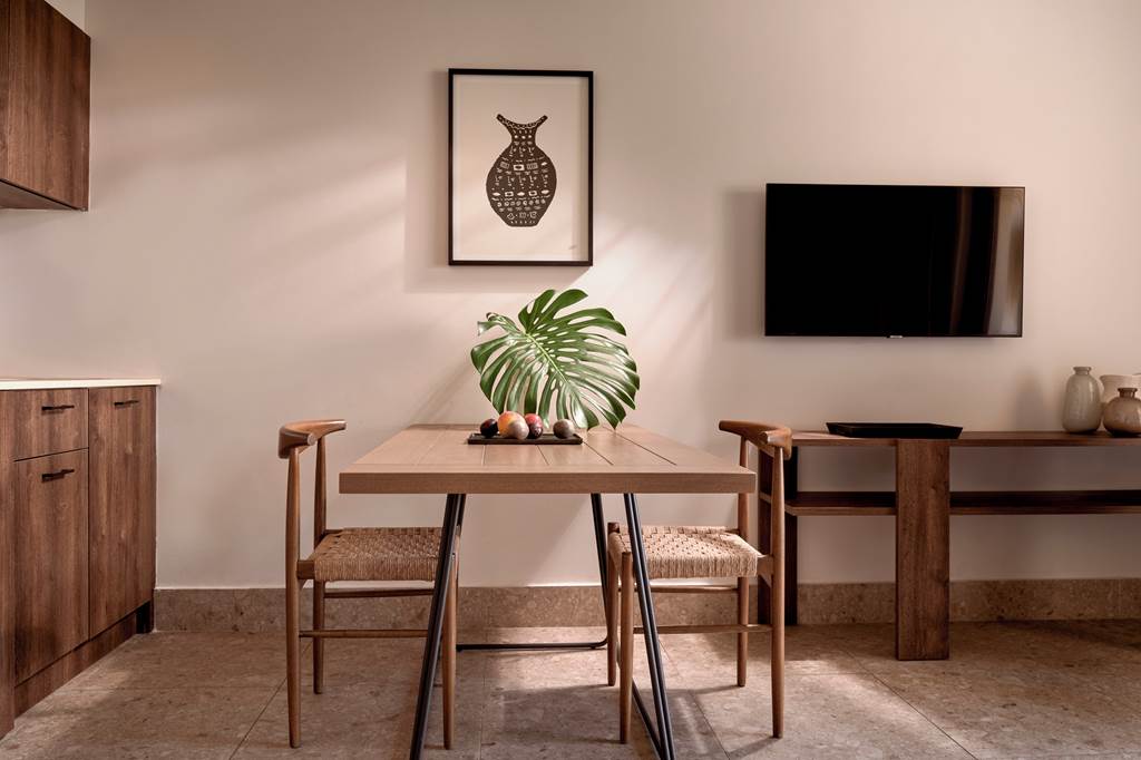 CHQ_83613_Asterion_Suites_&_Spa_0224_02.jpg