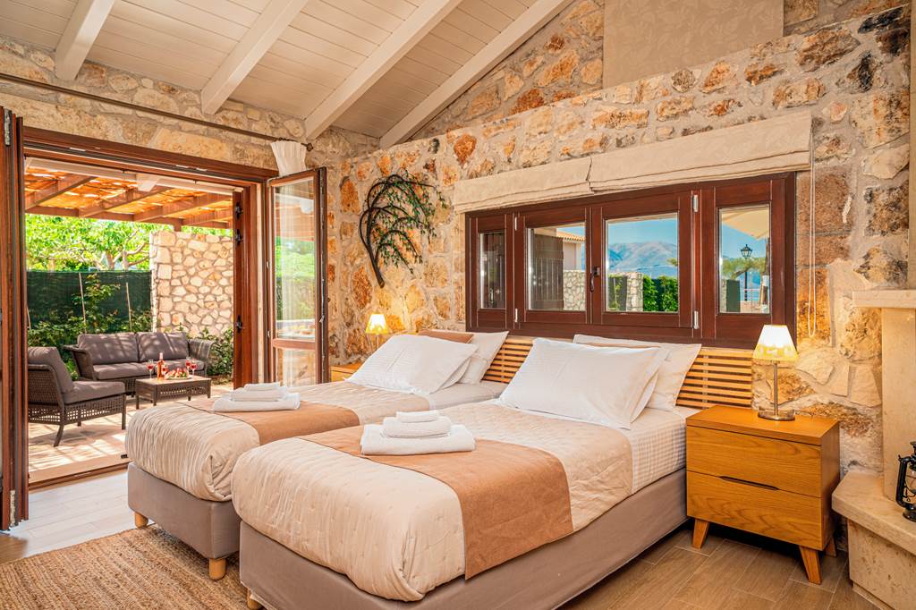 EFL_86763_Villa_Theano_Sami_1223_08.jpg
