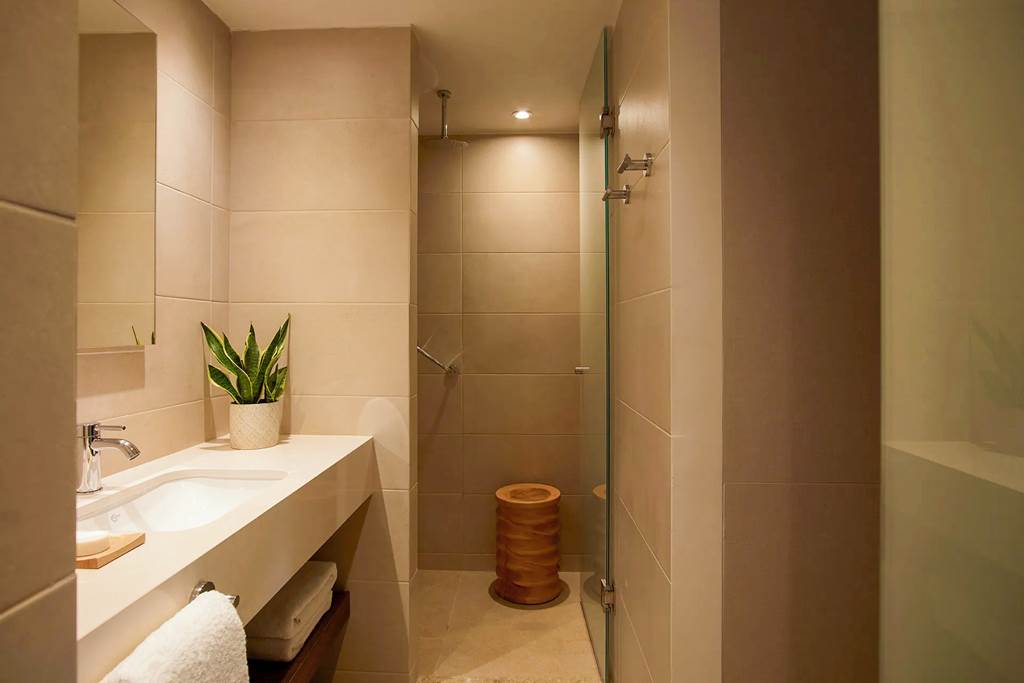 CHQ_83613_Asterion_Suites_&_Spa_0924_06.jpg
