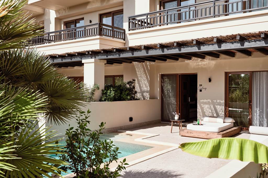 CHQ_83613_Asterion_Suites_&_Spa_0224_07.jpg