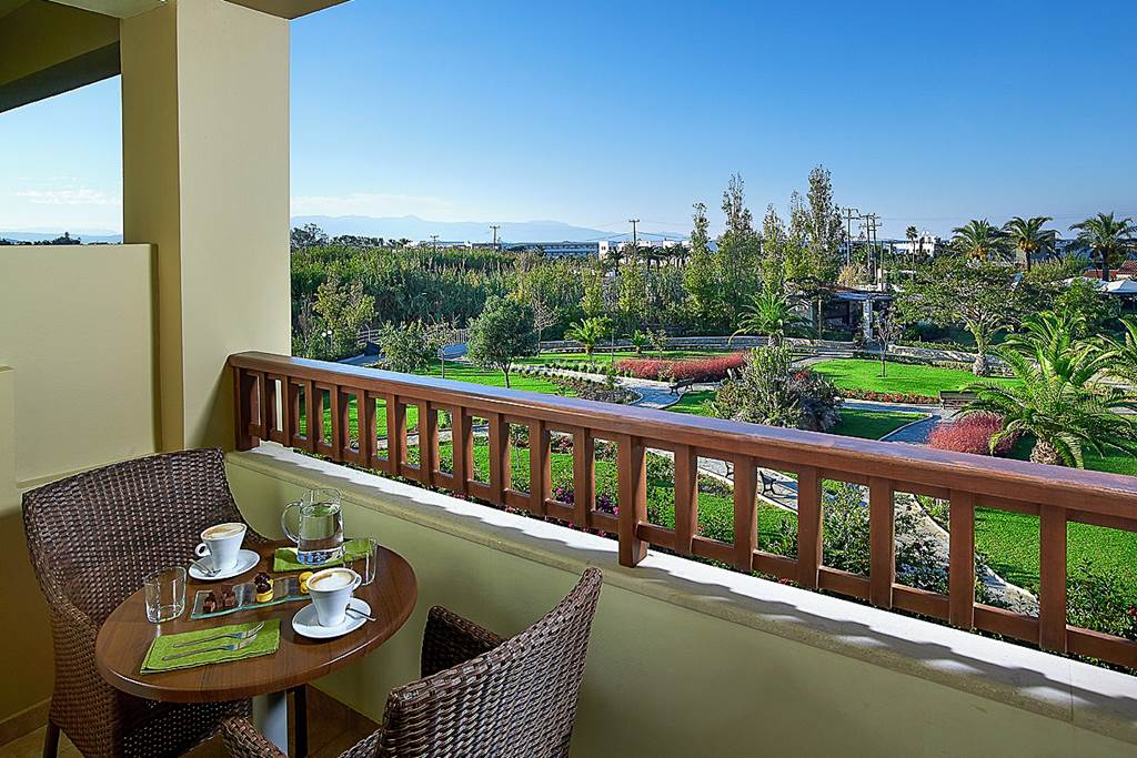 HER_79600_Minoa_Palace_Imperial_Resort_&_Spa_0823_01.jpg