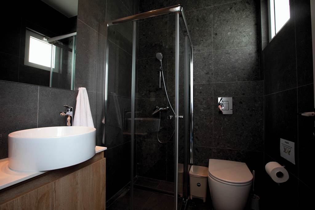 LCA_83436_Vie_Bleu_Villas_-_Three_Bedroom_Villa_1022_13.jpg