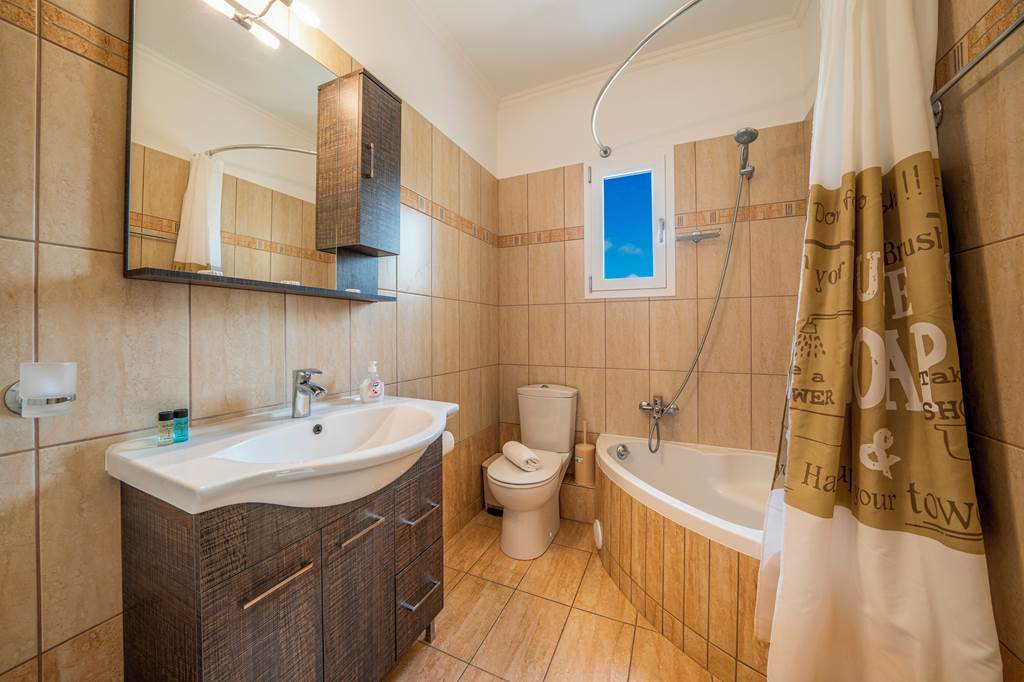 EFL_86819_Villa_Andriana_1223_11.jpg