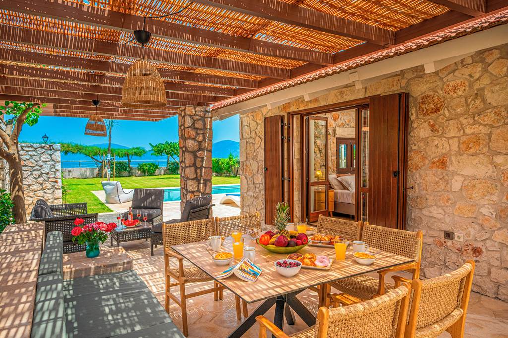 EFL_86763_Villa_Theano_Sami_1223_01.jpg