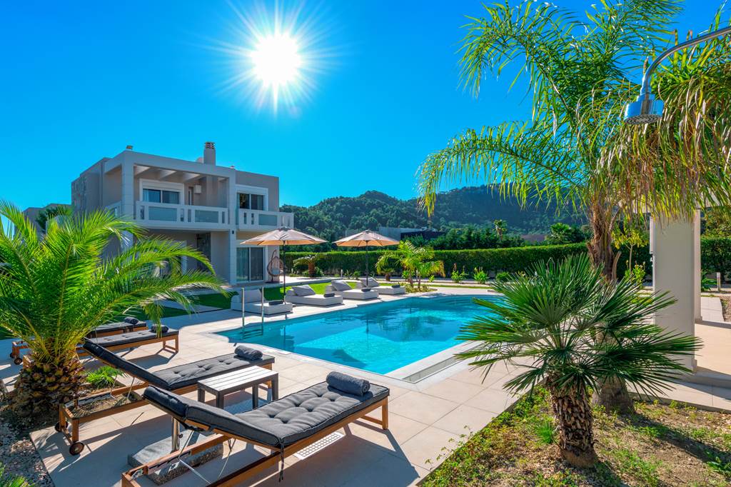 RHO_86767_Villa_Telchini_1223_01.jpg