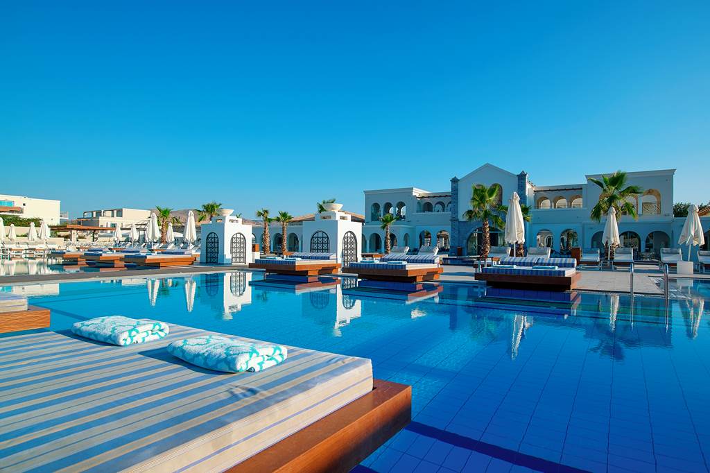 CHQ_86079_Anemos_Luxury_Grand_resort_0923_01.jpg
