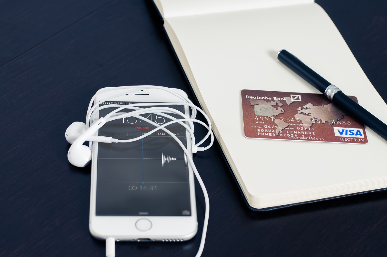 The Future of E-Commerce: Trends to Watch in the Next Decade