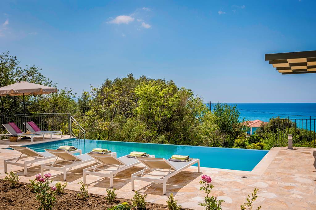 EFL_83323_Villa_Perivoli_0622_02.jpg