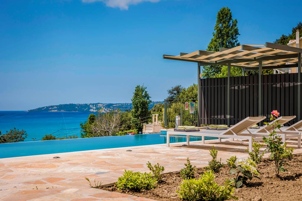 EFL_83323_Villa_Perivoli_0622_01.jpg
