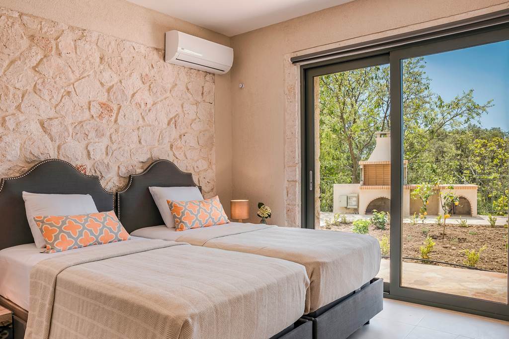 EFL_83323_Villa_Perivoli_0622_06.jpg