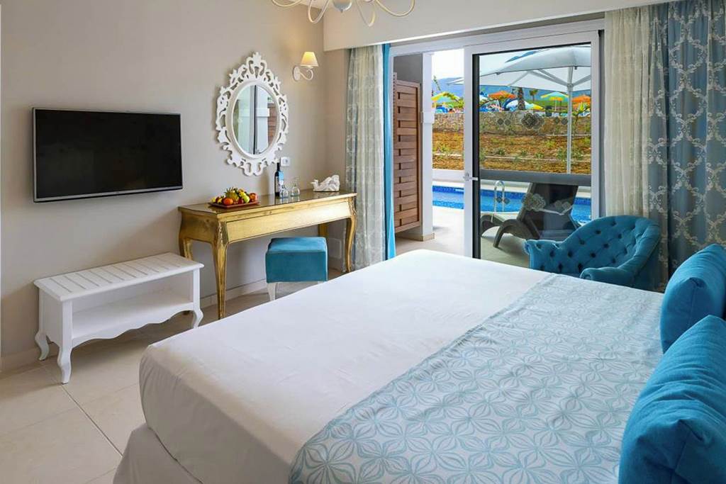 CHQ_86079_Anemos_Luxury_Grand_resort_0923_36.jpg