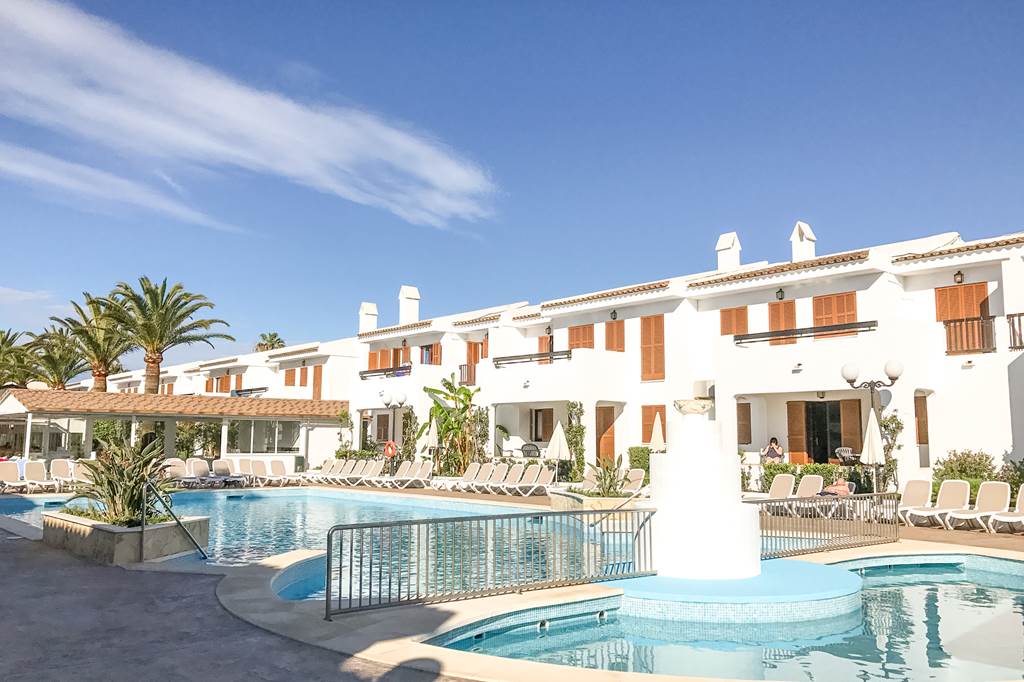 PMI_70653_Cristina_Villas_0917_01.jpg