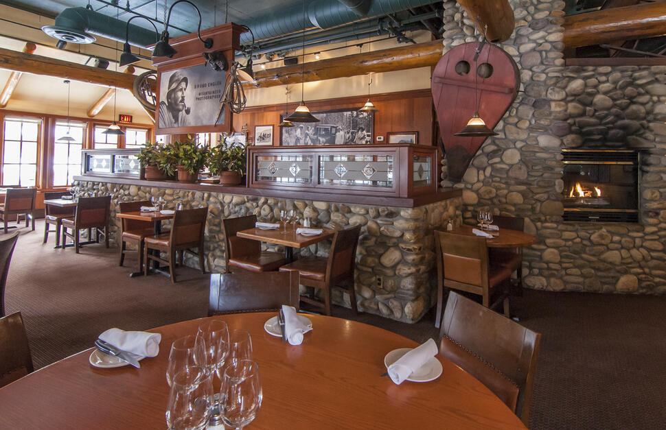Banff-Caribou-Lodge-Spa-8.jpg