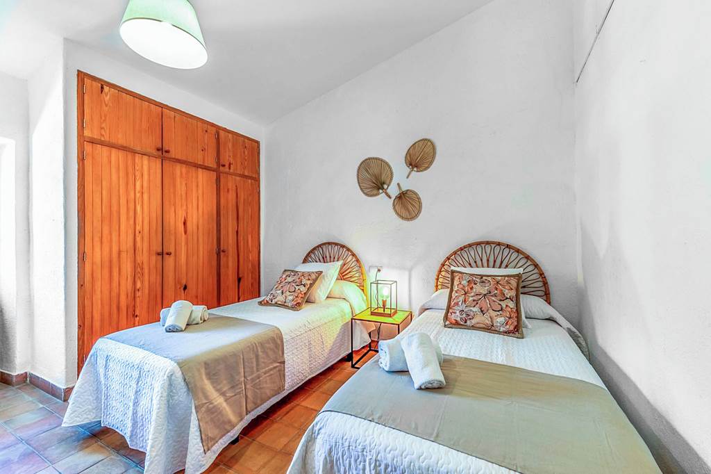 PMI_84706_Villa_Cal_Papa_1222_10.jpg
