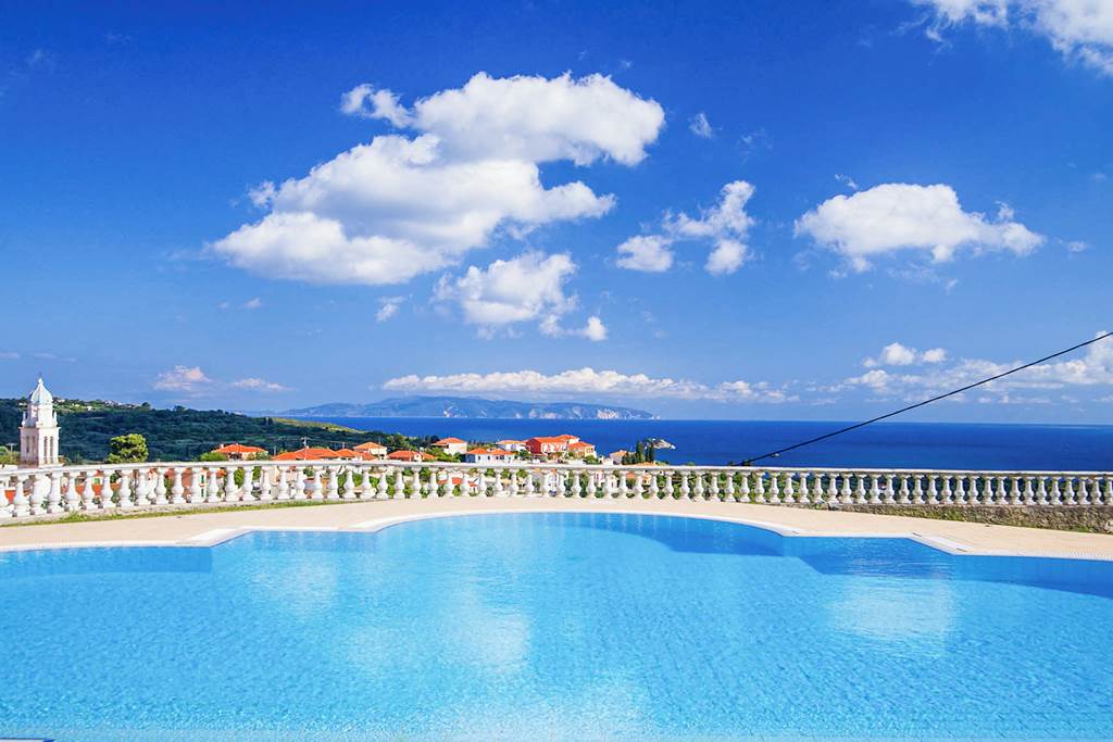 EFL_84106_Villa_Feinikas_0822_04.jpg