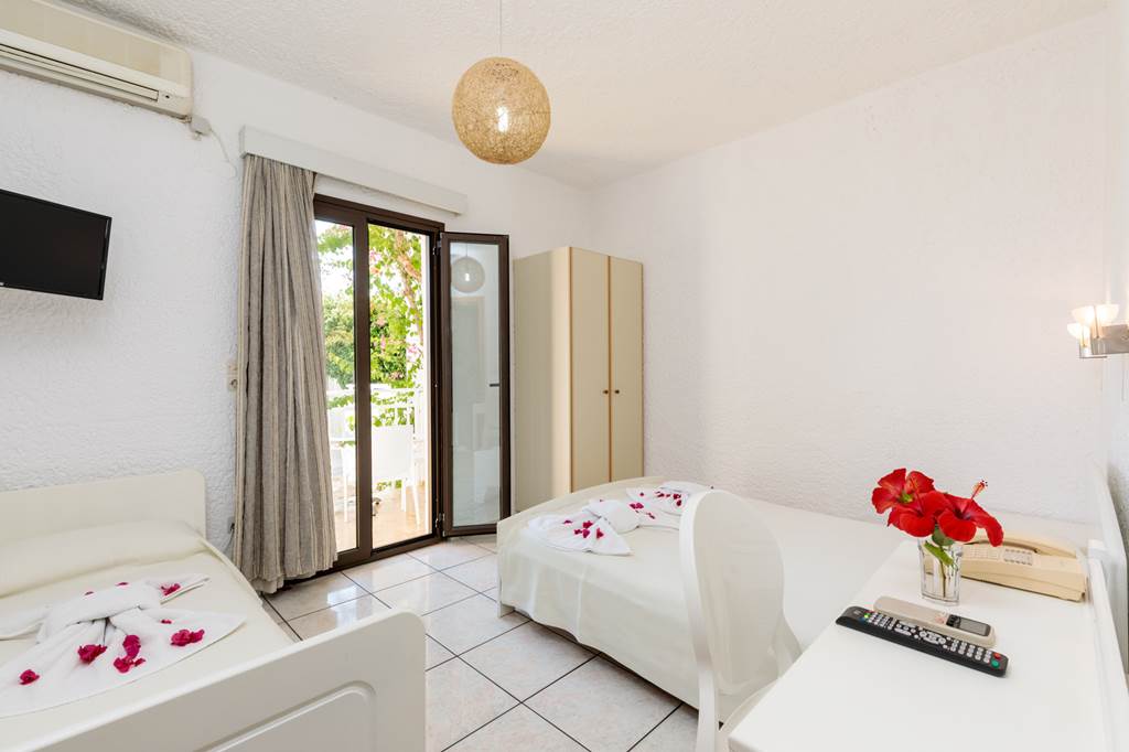 HER_14783_Saradari_Apts_1117_10.jpg